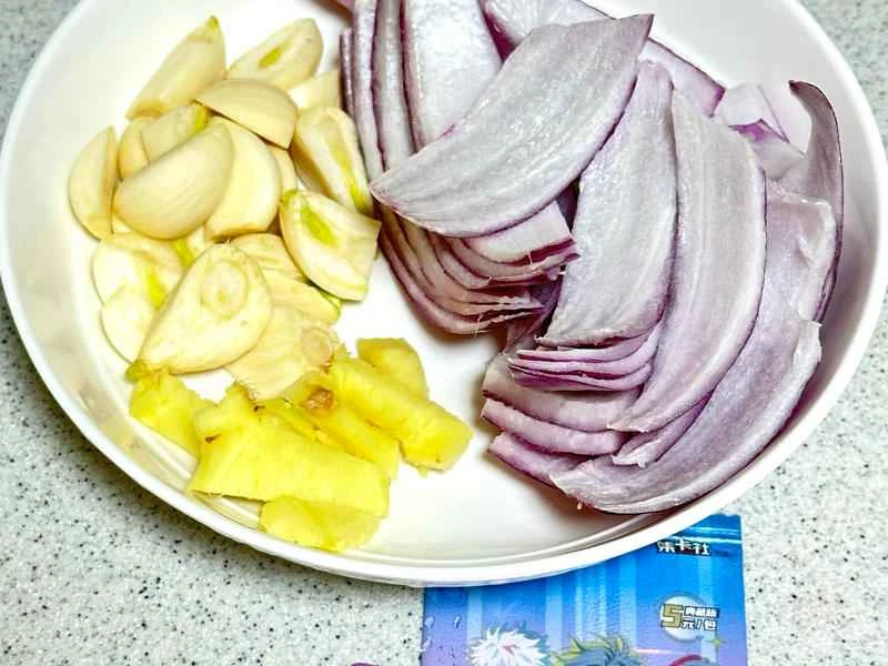 How to make pure milk hand-torn toast: Step 1