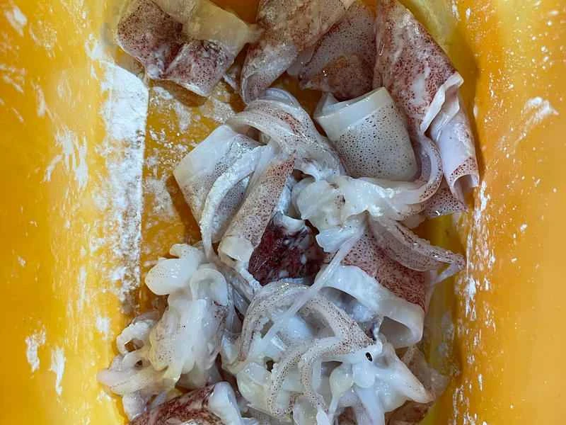 How to make pure milk hand-torn toast: Step 1