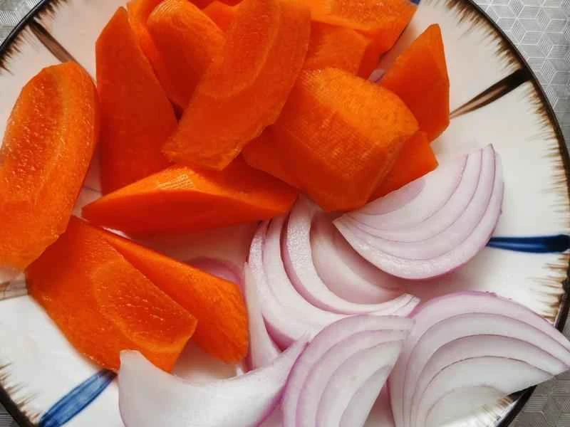 How to make pure milk hand-torn toast: Step 1
