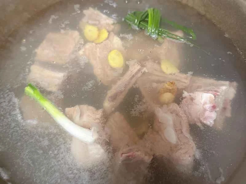 How to make pure milk hand-torn toast: Step 1