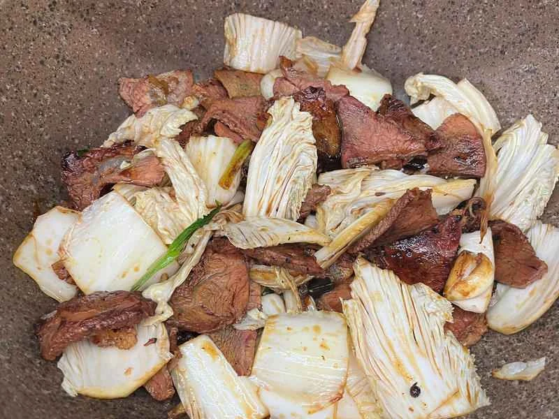 How to make pure milk hand-torn toast: Step 1