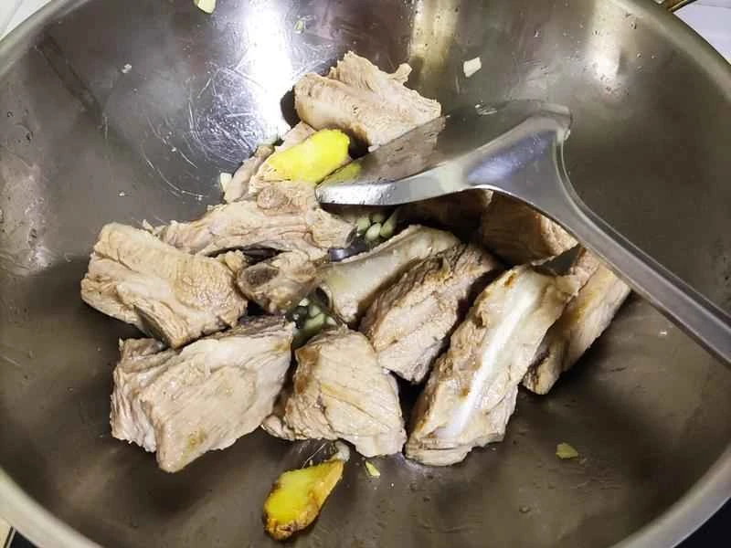 How to make pure milk hand-torn toast: Step 1