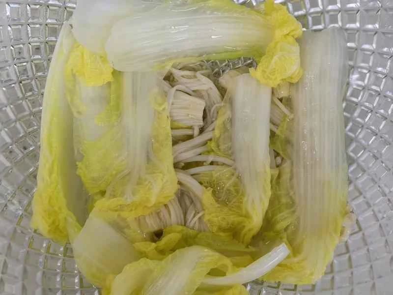 How to make pure milk hand-torn toast: Step 1