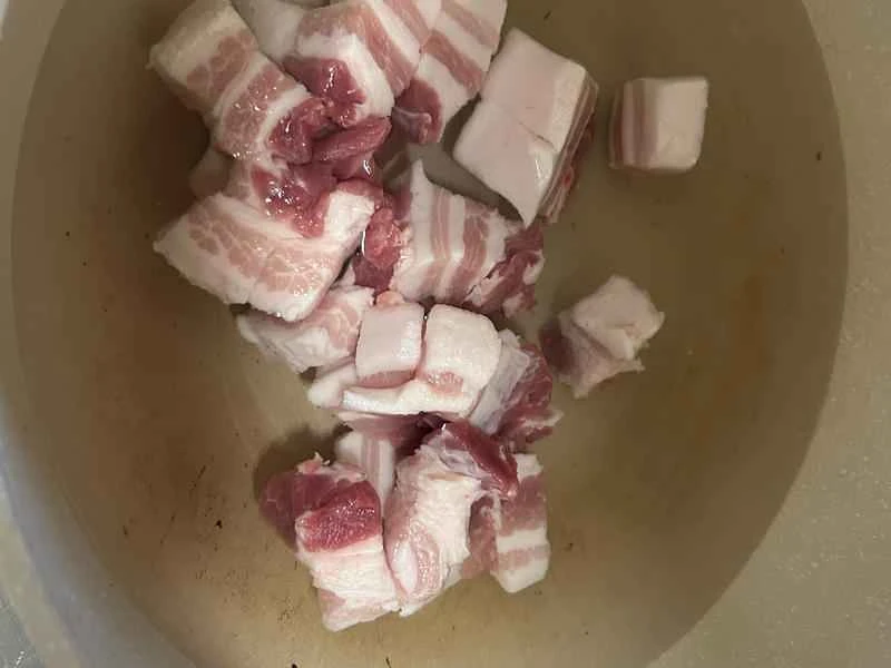 How to make pure milk hand-torn toast: Step 1