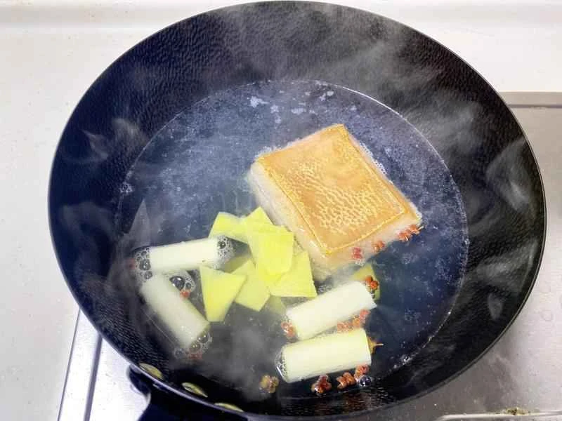 How to make pure milk hand-torn toast: Step 1