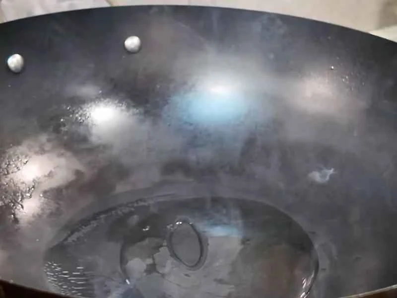 How to make pure milk hand-torn toast: Step 1