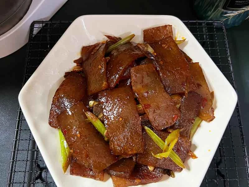 How to make pure milk hand-torn toast: Step 1