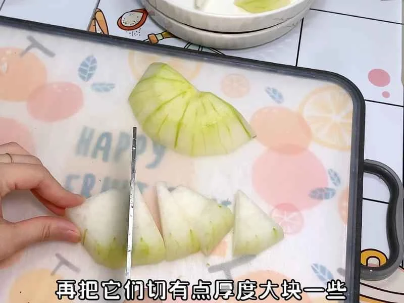 How to make pure milk hand-torn toast: Step 1