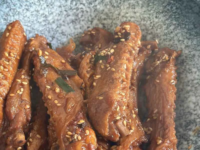 How to make pure milk hand-torn toast: Step 1