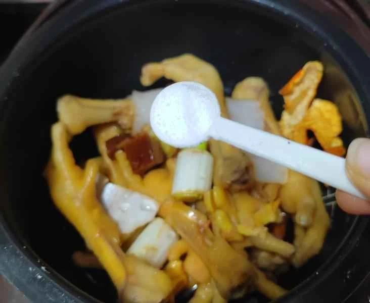 How to make pure milk hand-torn toast: Step 1