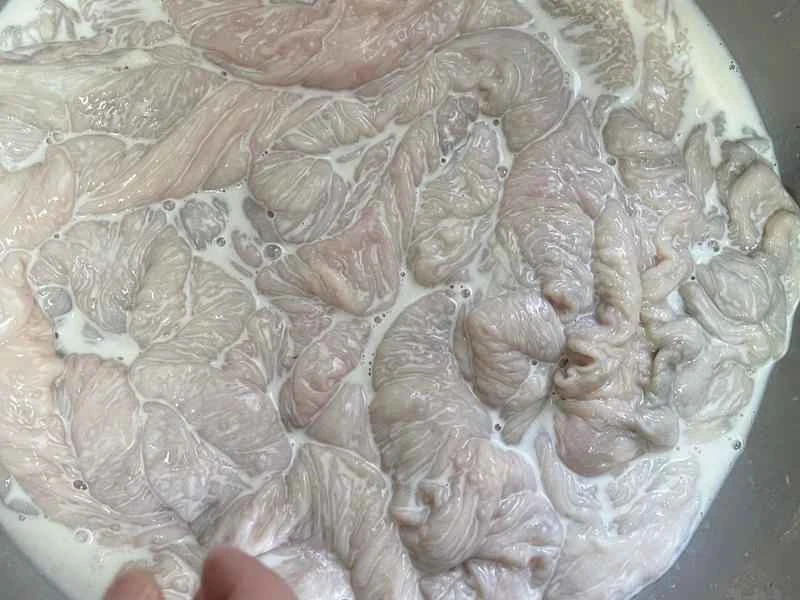 How to make pure milk hand-torn toast: Step 1