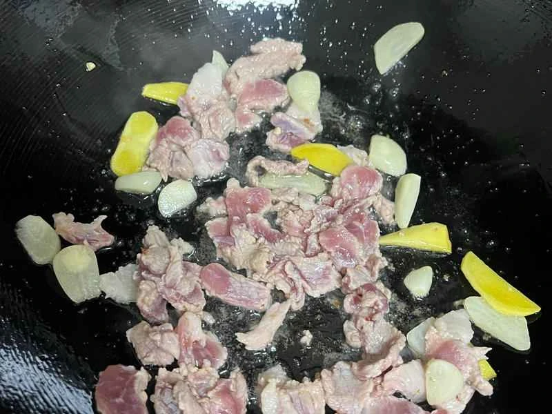 How to make pure milk hand-torn toast: Step 1