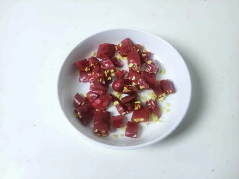 How to make pure milk hand-torn toast: Step 1