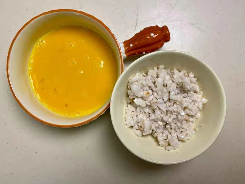 How to make pure milk hand-torn toast: Step 1