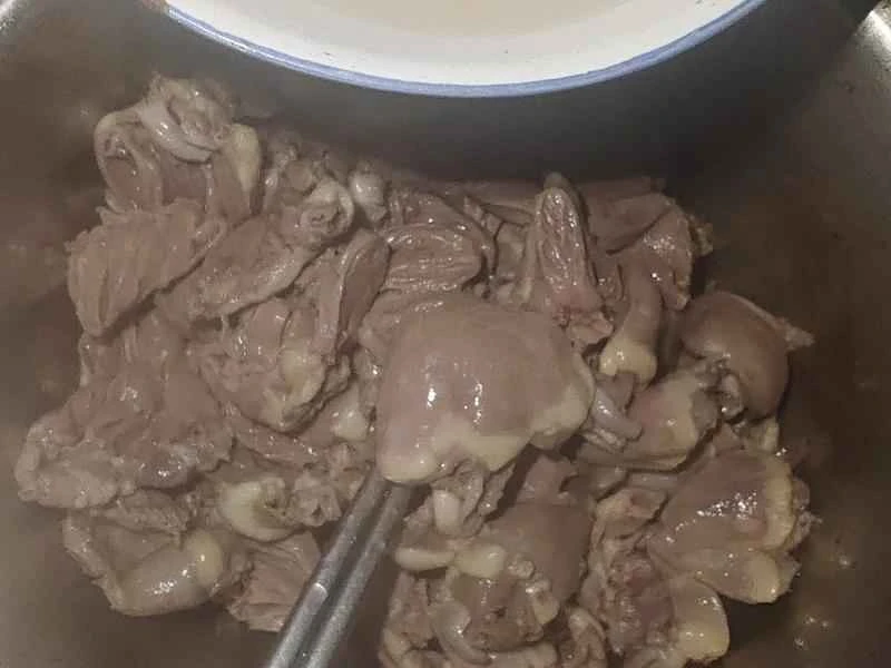 How to make pure milk hand-torn toast: Step 1