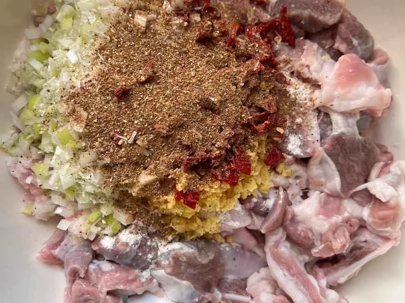 How to make pure milk hand-torn toast: Step 1