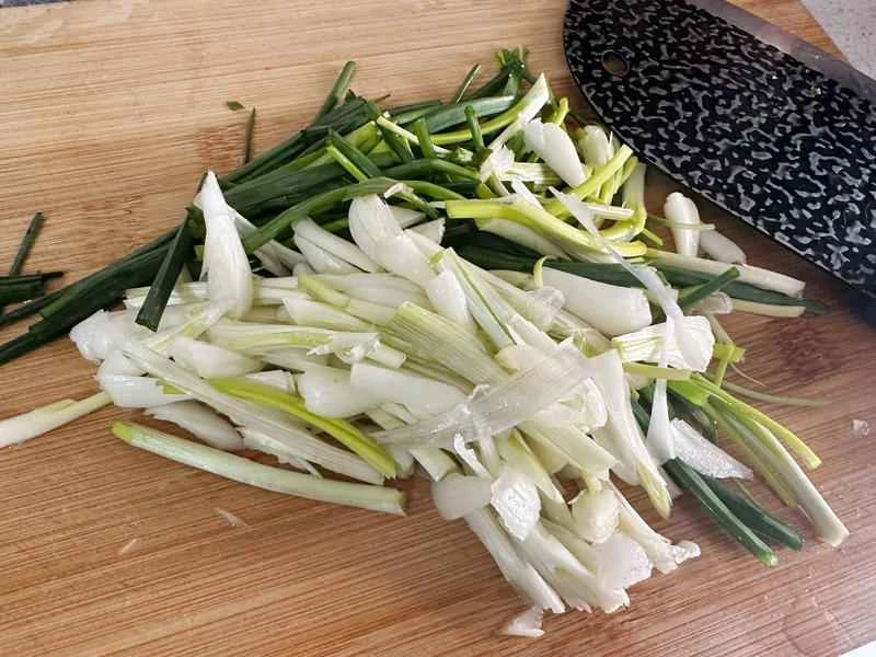 How to make pure milk hand-torn toast: Step 1