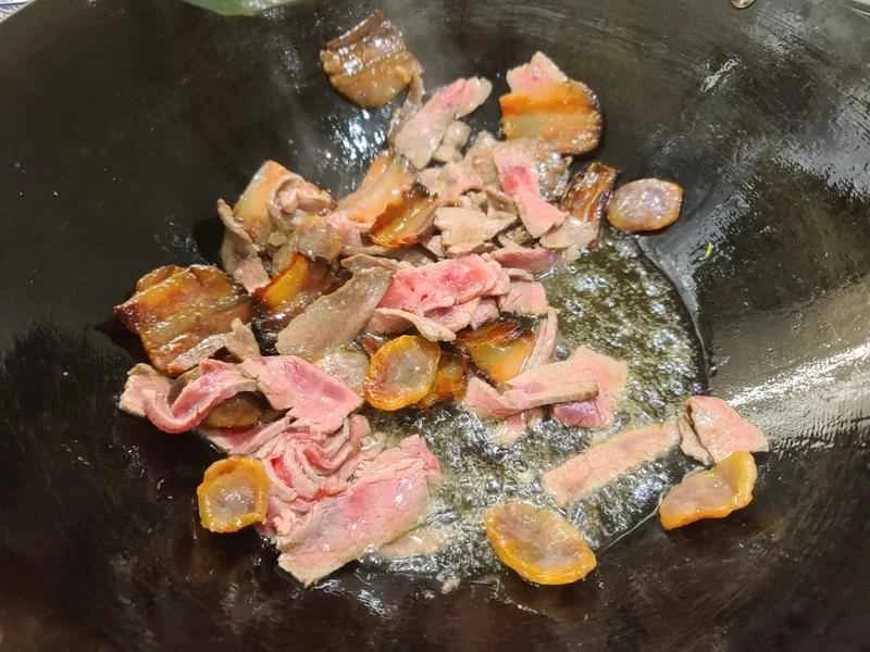 How to make pure milk hand-torn toast: Step 1