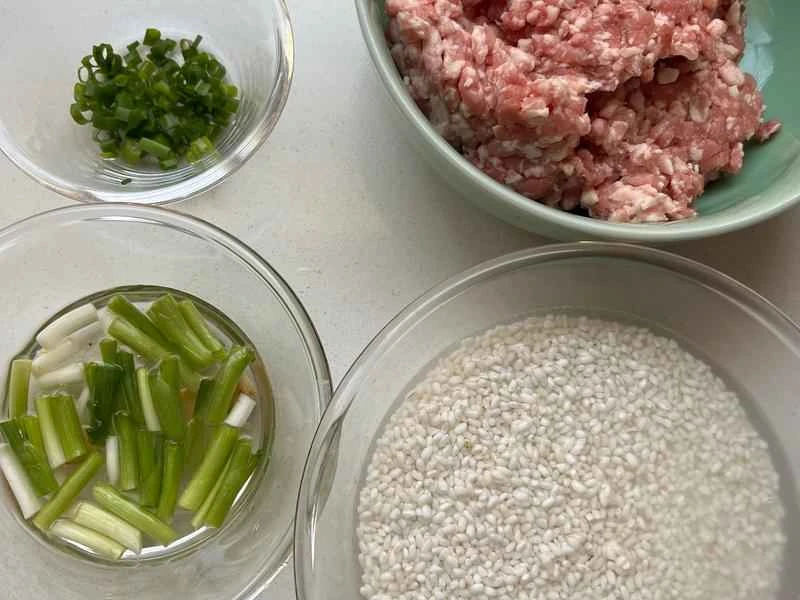 How to make pure milk hand-torn toast: Step 1