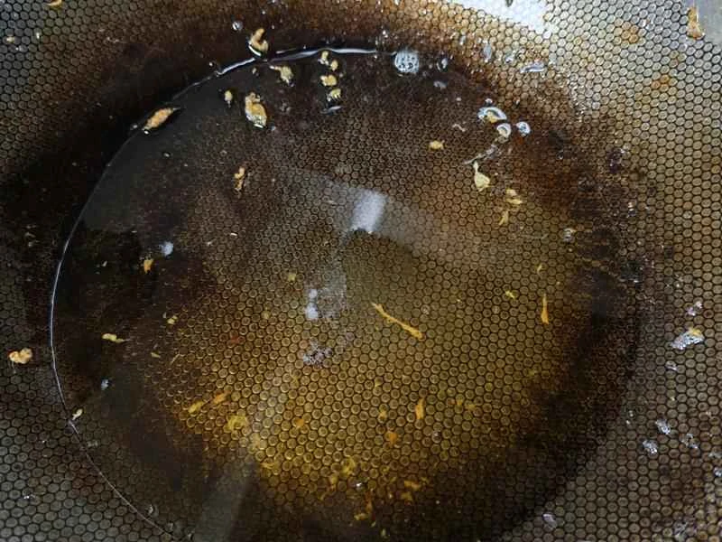 How to make pure milk hand-torn toast: Step 1