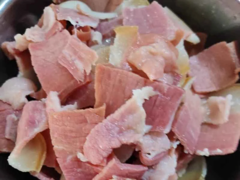 How to make pure milk hand-torn toast: Step 1