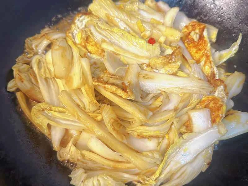 How to make pure milk hand-torn toast: Step 1