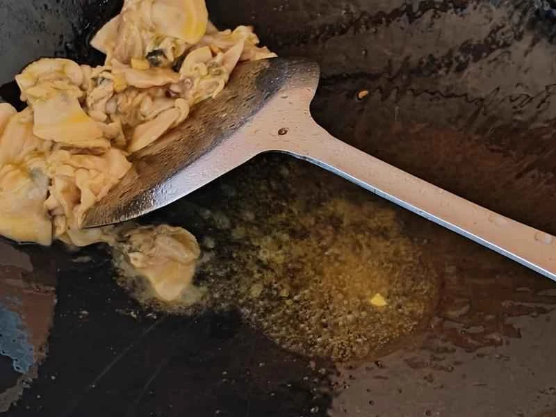 How to make pure milk hand-torn toast: Step 1