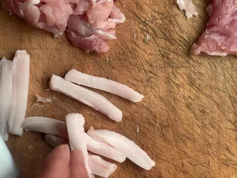 How to make pure milk hand-torn toast: Step 1