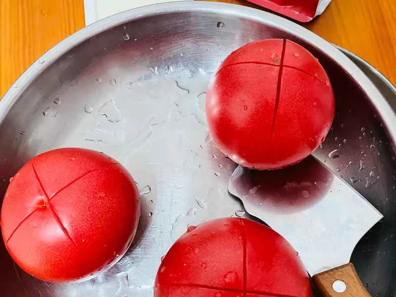 How to make pure milk hand-torn toast: Step 1