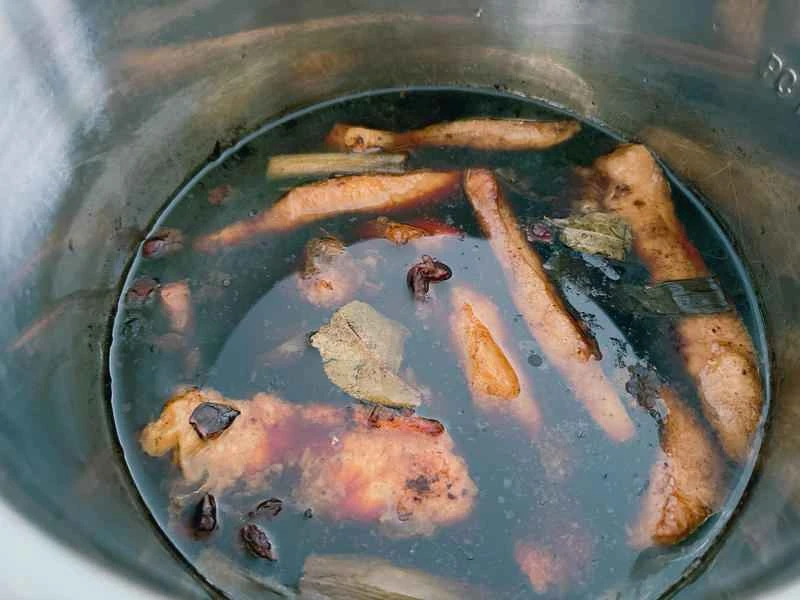 How to make pure milk hand-torn toast: Step 1