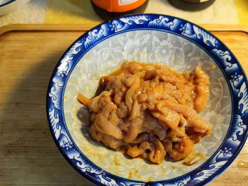 How to make pure milk hand-torn toast: Step 1