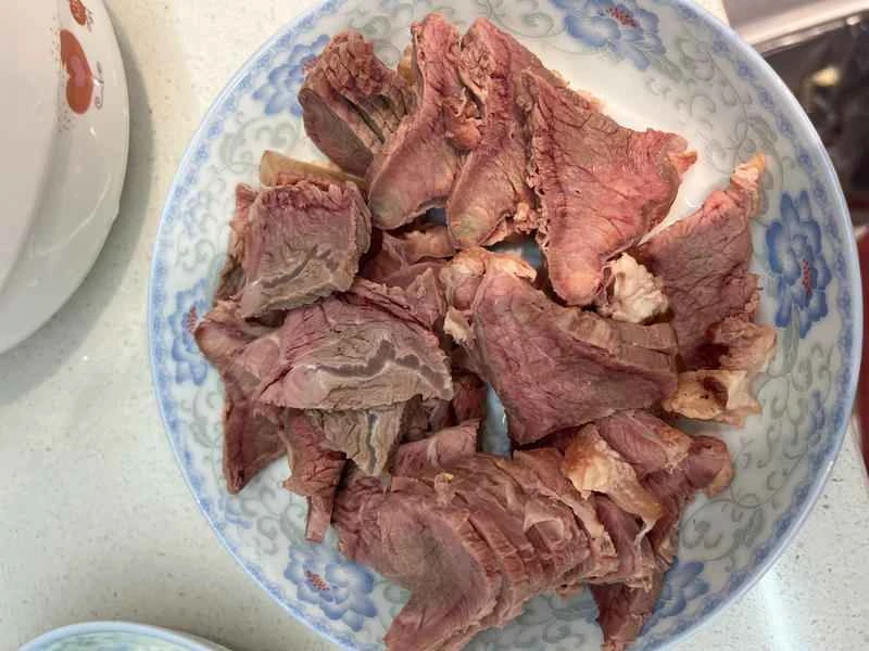 How to make pure milk hand-torn toast: Step 1