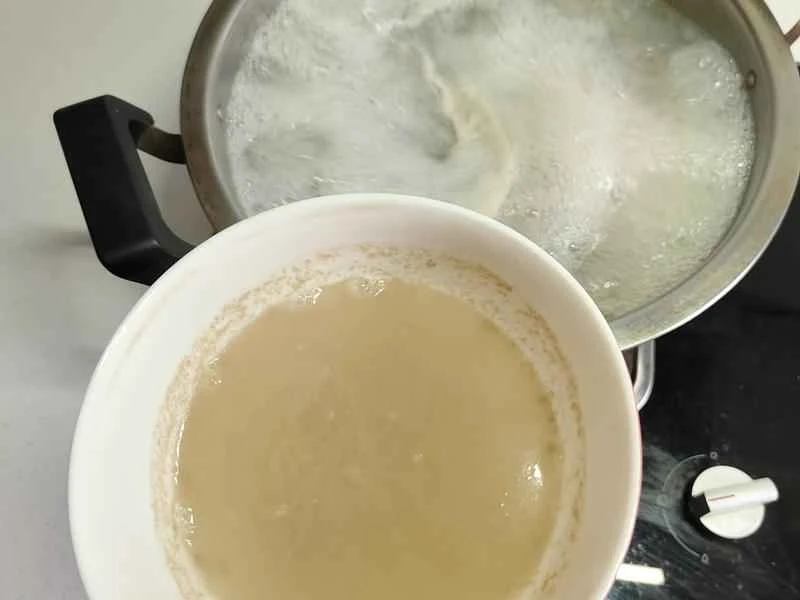 How to make pure milk hand-torn toast: Step 1