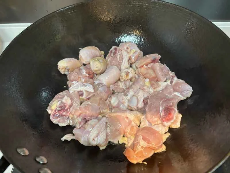 How to make pure milk hand-torn toast: Step 1