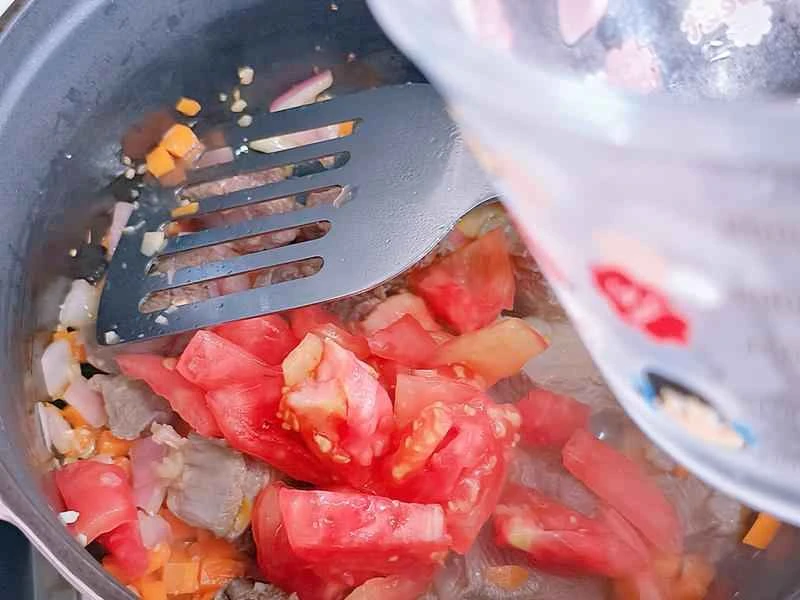 How to make pure milk hand-torn toast: Step 1