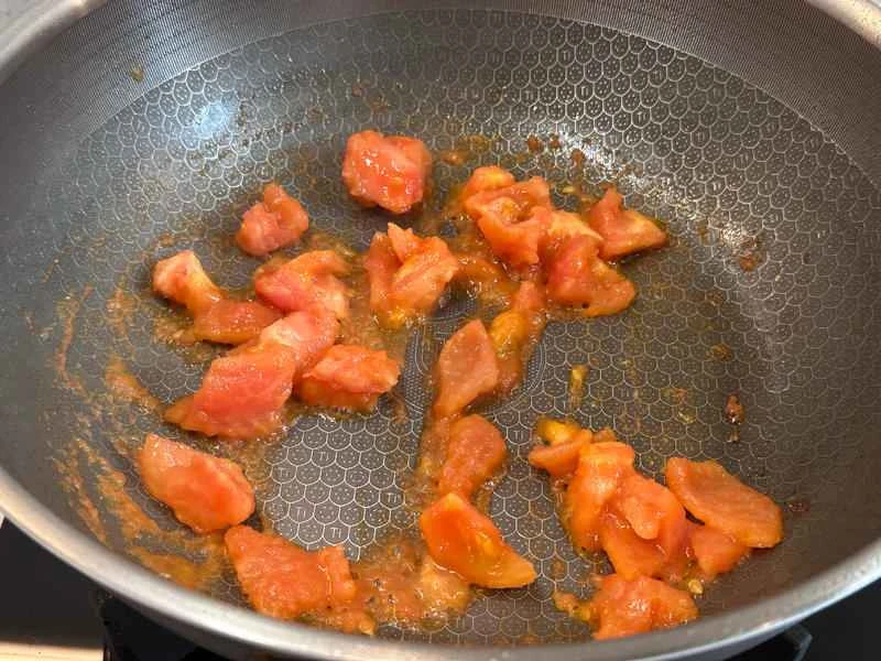 How to make pure milk hand-torn toast: Step 1