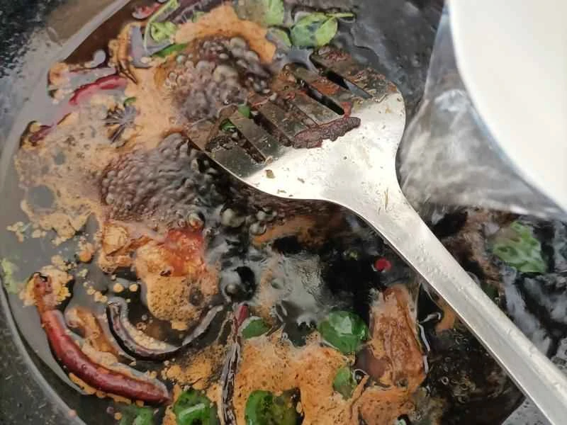 How to make pure milk hand-torn toast: Step 1