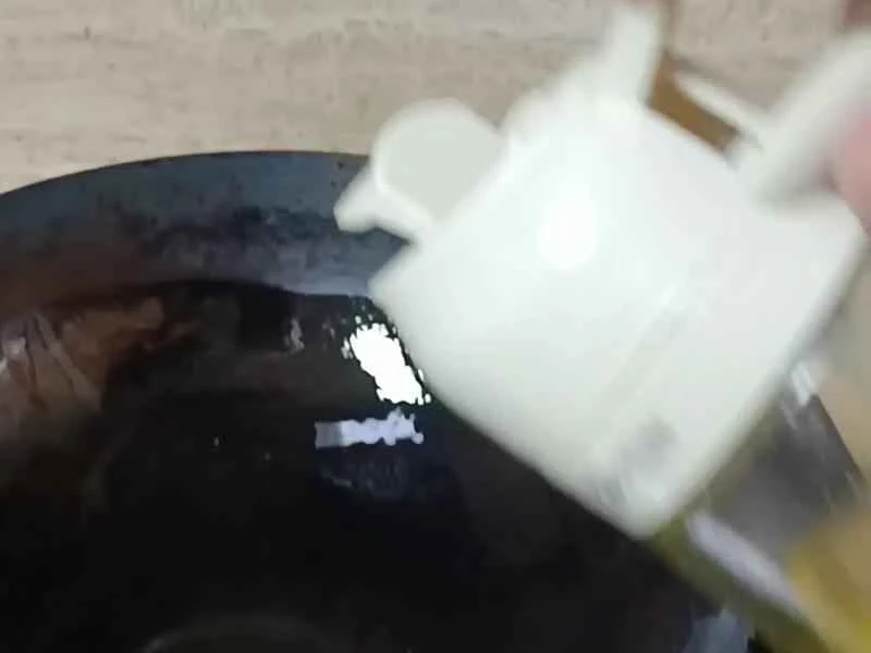 How to make pure milk hand-torn toast: Step 1