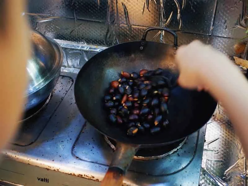 How to make pure milk hand-torn toast: Step 1