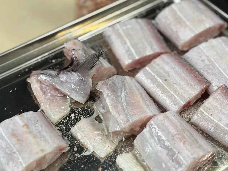 How to make pure milk hand-torn toast: Step 1