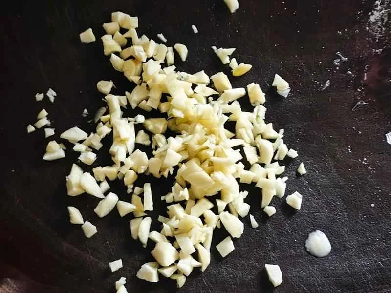 How to make pure milk hand-torn toast: Step 1