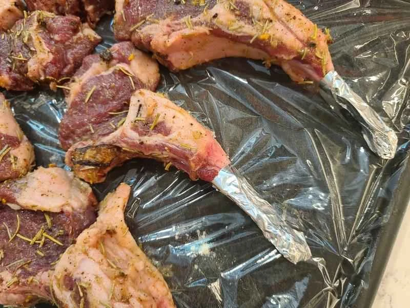 How to make pure milk hand-torn toast: Step 1