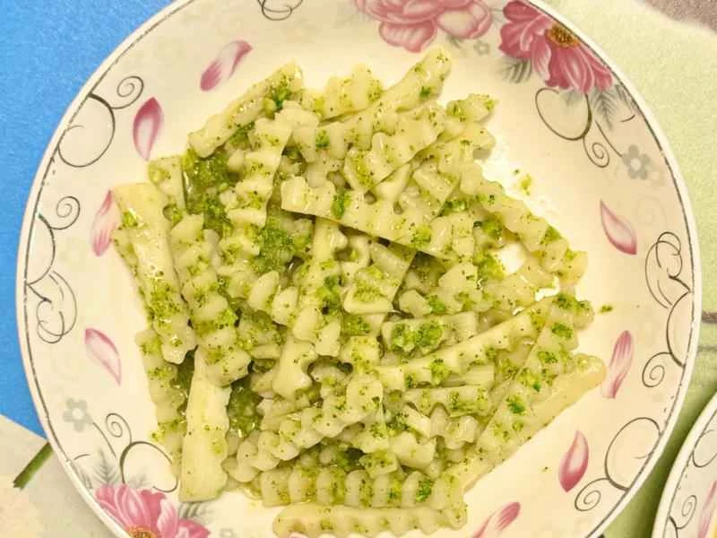 How to make pure milk hand-torn toast: Step 1