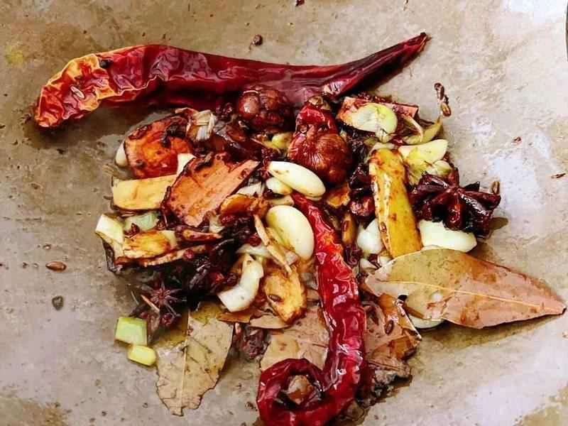 How to make pure milk hand-torn toast: Step 1