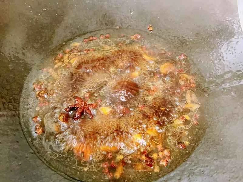 How to make pure milk hand-torn toast: Step 1