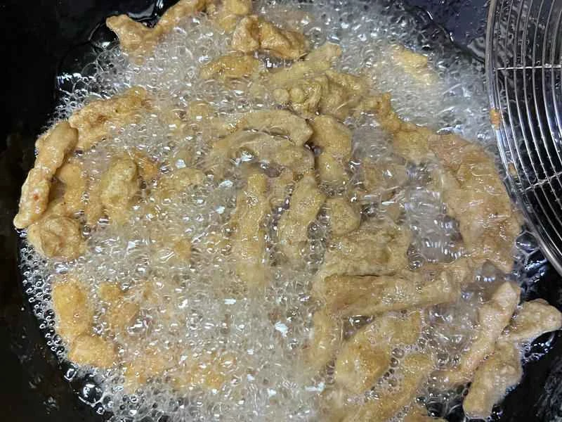 How to make pure milk hand-torn toast: Step 1