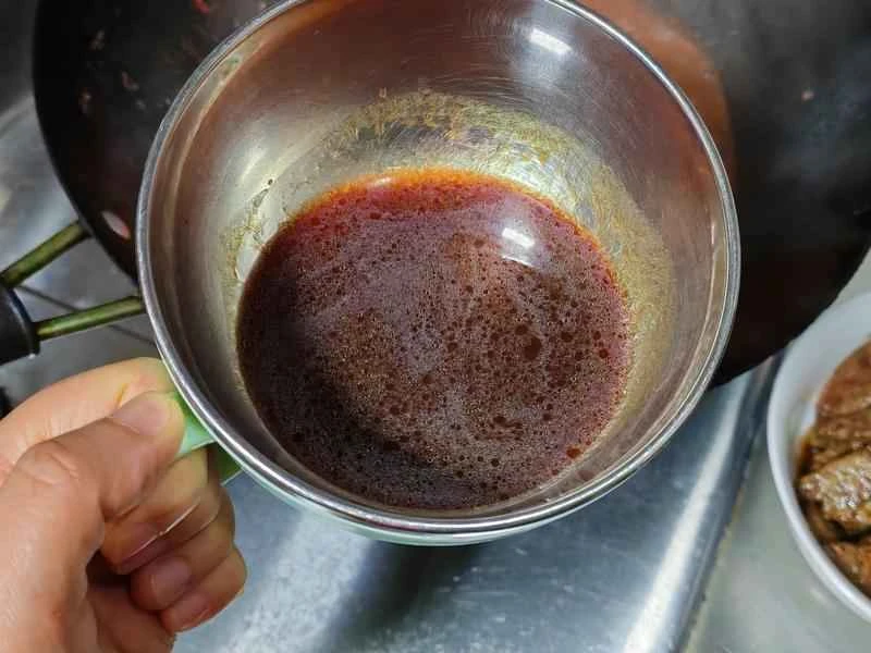 How to make pure milk hand-torn toast: Step 1