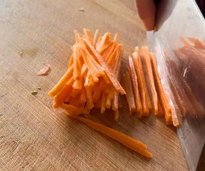 How to make pure milk hand-torn toast: Step 1