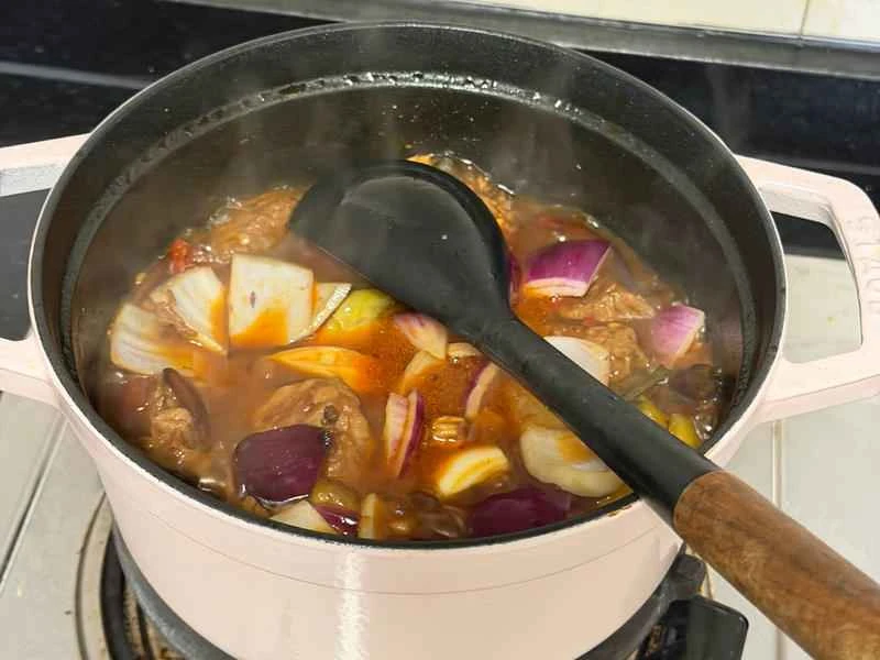 How to make pure milk hand-torn toast: Step 1