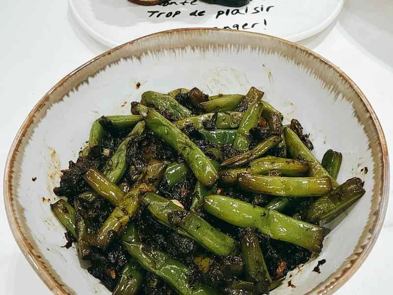 How to make pure milk hand-torn toast: Step 1